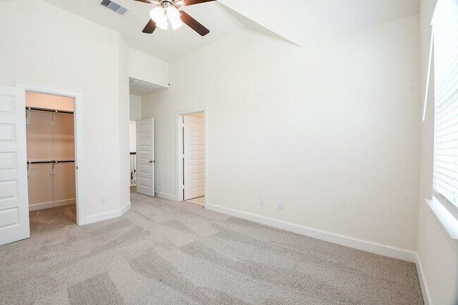 Building Photo - 11416 Lucky Fls Dr