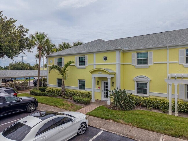 Building Photo - 222 Pompano Dr SE