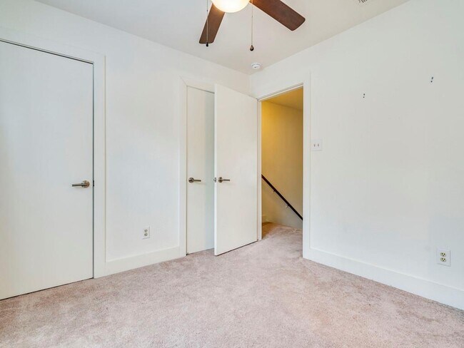 Building Photo - 6901 Old Quarry Ln