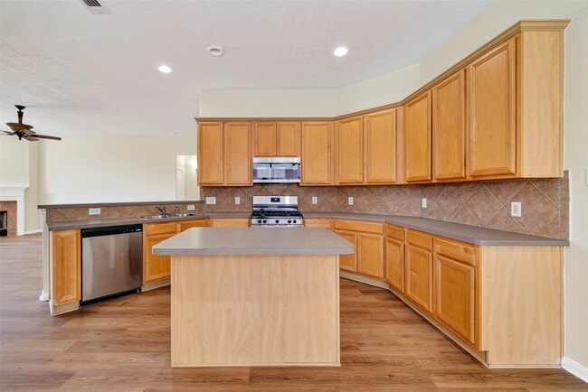 Building Photo - 16719 Bishop Knoll Ln