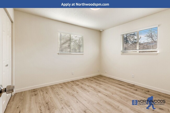 Building Photo - Newly Renovated 2 Bedroom 1 Bath in Beauti...