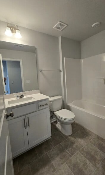 Building Photo - 329 Glacier Lk Dr