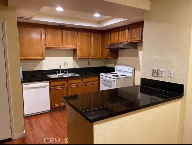 Building Photo - 22790 Lakeway Dr