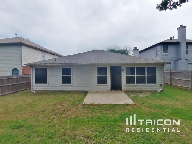 Building Photo - 8348 Orleans Ln
