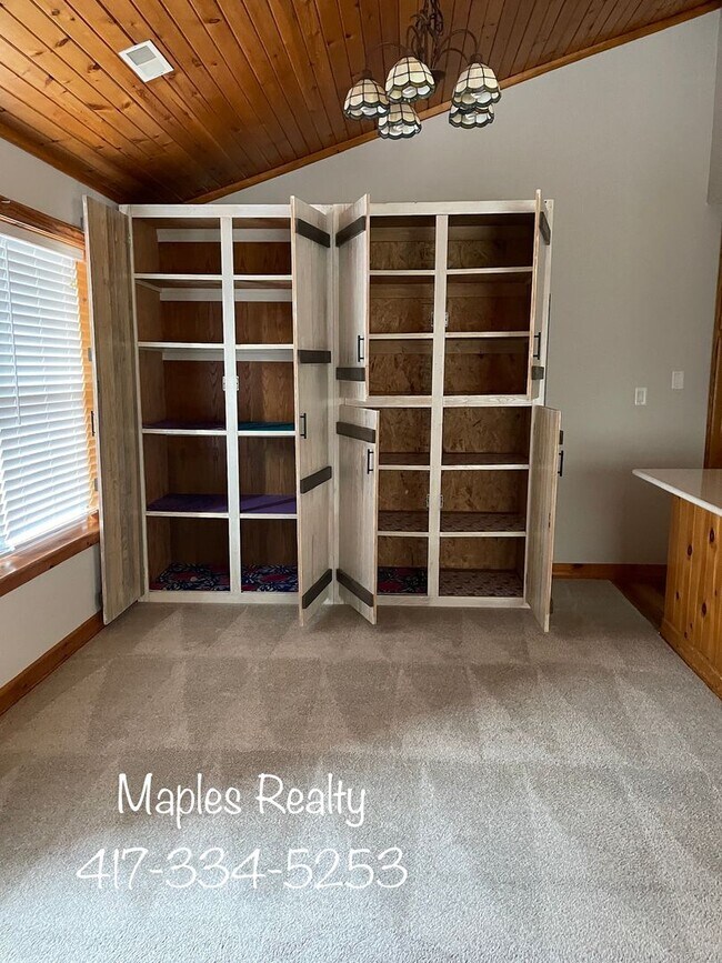 Building Photo - VERY NICE 3 bedroom home in Branson, MO fo...