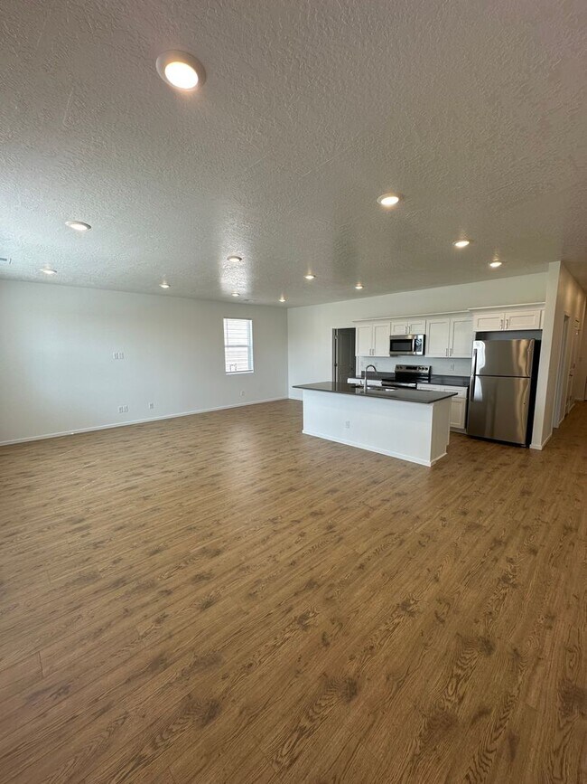 Building Photo - 5276 E Antares Ln