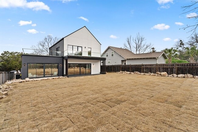 Building Photo - 2915 Chisholm Trail