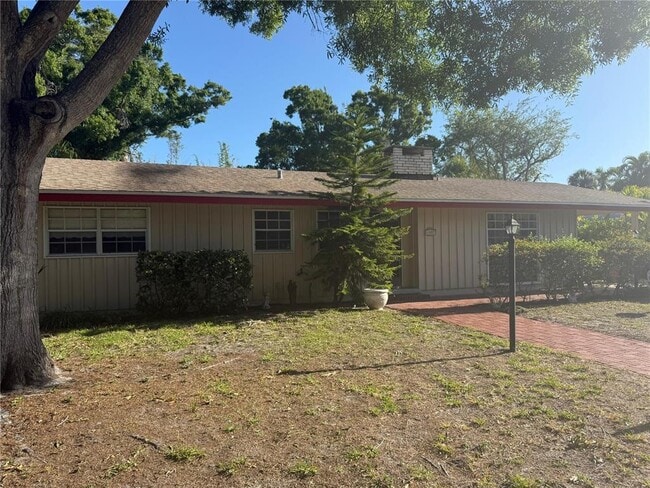 Building Photo - 1827 Alta Vista St