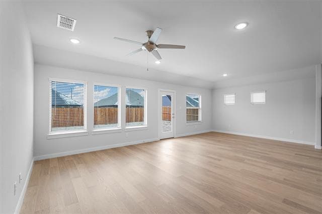 Building Photo - 350 Arcane St