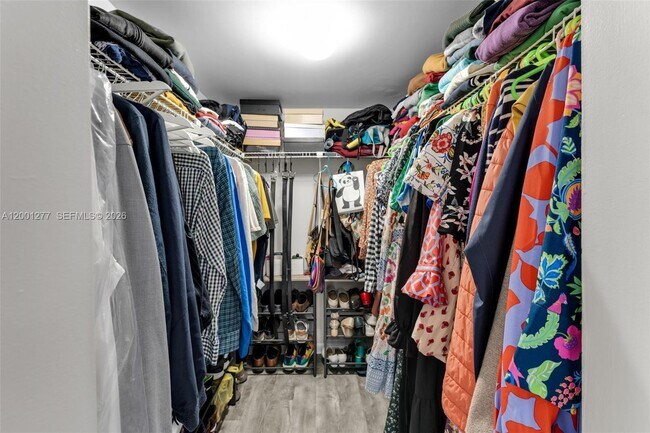 Building Photo - 6701 SW 116th Ct