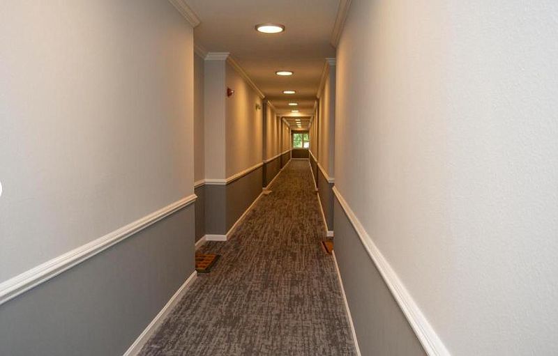 Building Photo - 1580 Spring Gate Dr