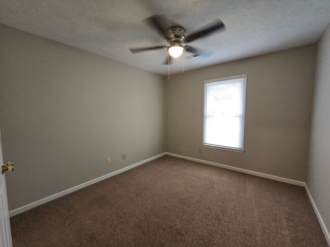 Building Photo - 2904 Rosemeade~Meadowbrook