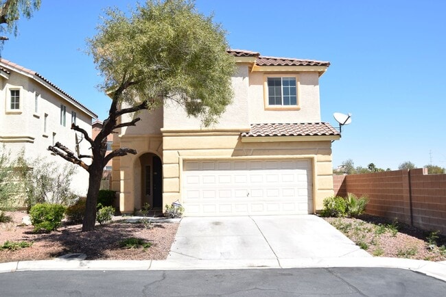 Building Photo - SPACIOUS AND ELEGANT TWO STORY HOME AT END...