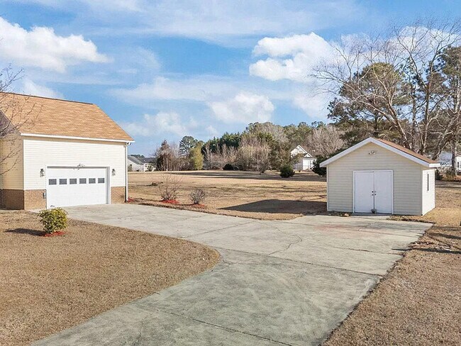 Building Photo - Earn Wealth While Leasing - Like a Homeowner - Lease to Own