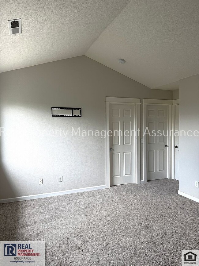 Building Photo - 20133 SW Bernice Ln