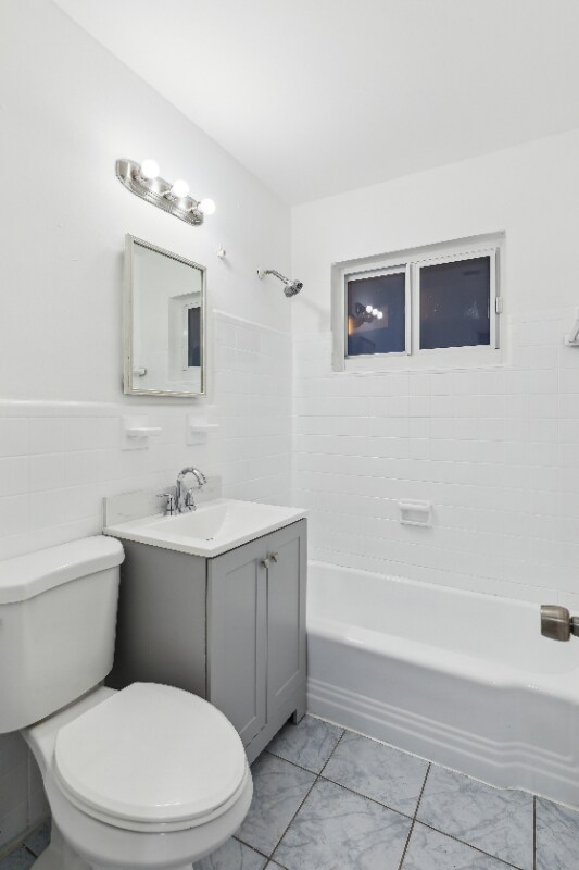 Building Photo - 622 Oriental Blvd