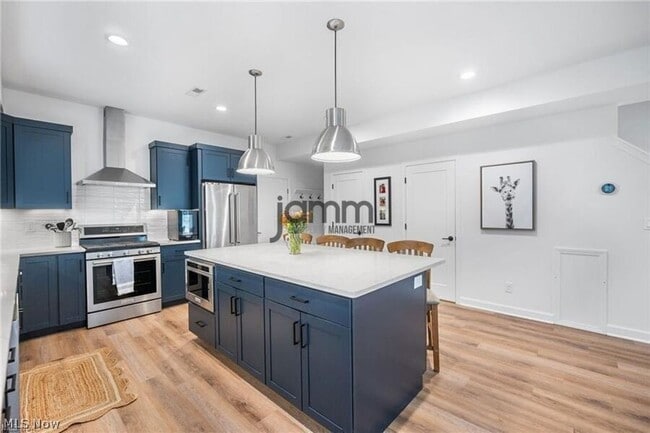 Building Photo - 12203 Ashbury Ave