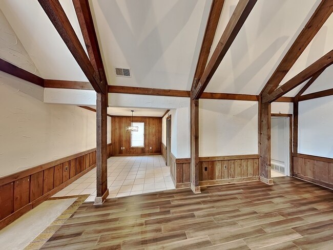 Building Photo - 5415 Stardust Dr