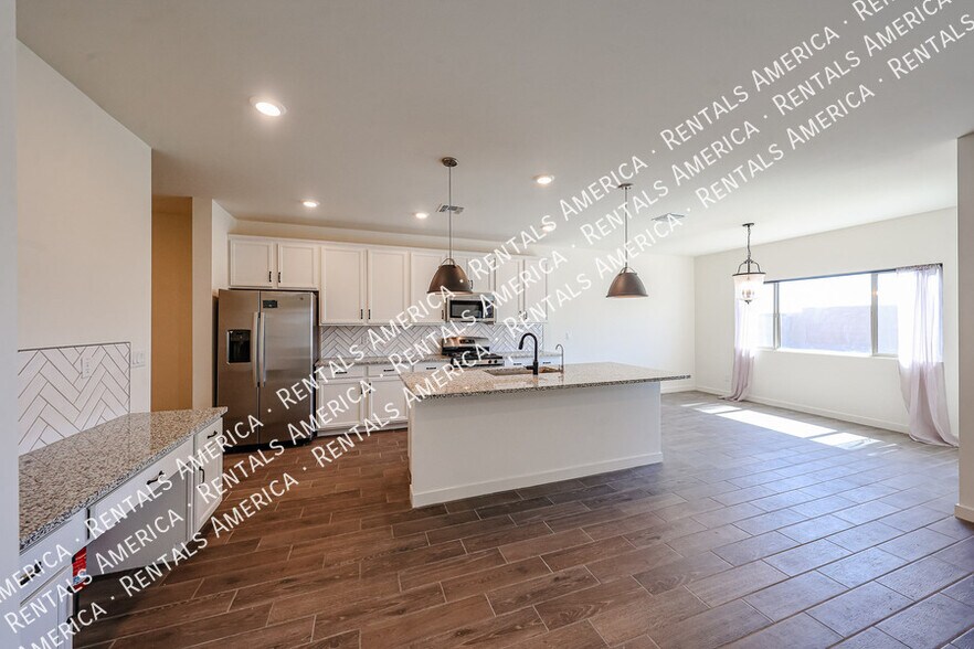 Building Photo - 12557 W Citrus Wy