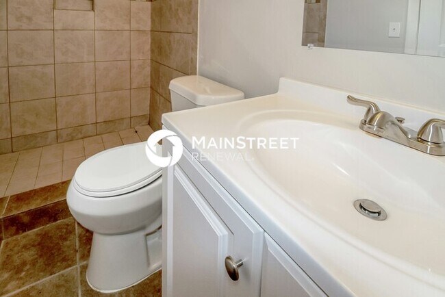 Building Photo - 3 Bedroom Pet-Friendly Home in FERN PARK, ...