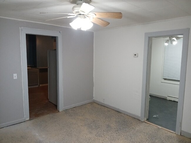 Building Photo - 2 Bedroom 1 Bathroom - Northeast Arts Dist...