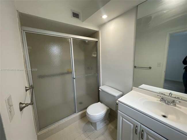 Building Photo - 1810 SW 81st Ave