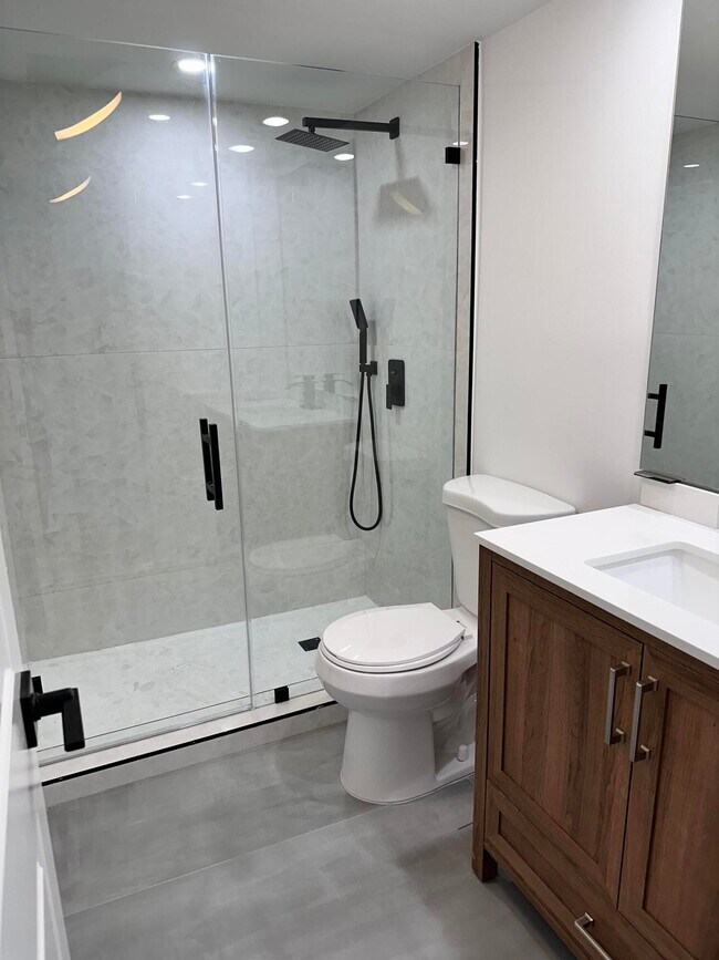 Building Photo - 330 N Federal Hwy