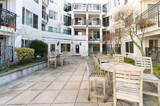 Building Photo - 1525 NW 57th St