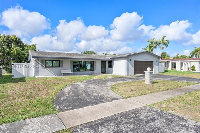 Building Photo - 10950 NW 16th Ct