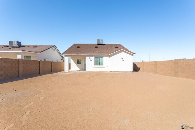 Building Photo - 3559 S Dana Dr