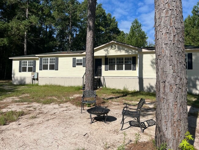 Building Photo - 676 Ellenberg Rd