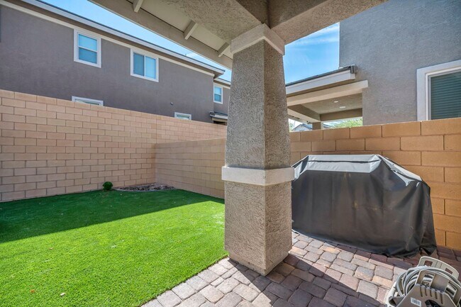 Building Photo - 688 Monroe Hl Pl