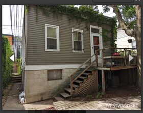 Building Photo - 2233 W Armitage-CH