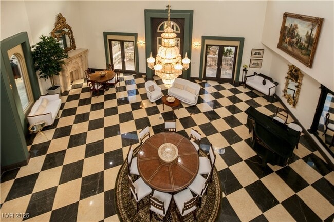 Building Photo - 8801 Palm Greens Ct