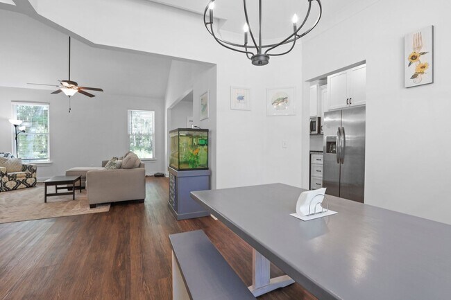Building Photo - 3 Bedrooms, 2.5 Baths, and Endless Coastal Charm in Townsend, GA