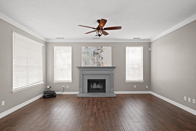 Building Photo - 1207 Wildewood Ct