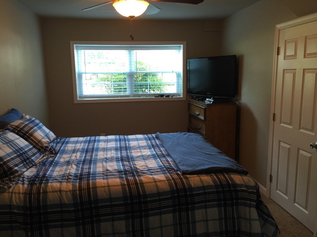 Building Photo - 3637 8th St