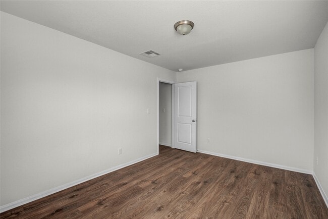 Building Photo - 416 Magnolia Ln