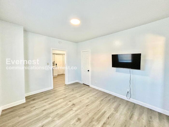 Building Photo - 2308 Britton Ave