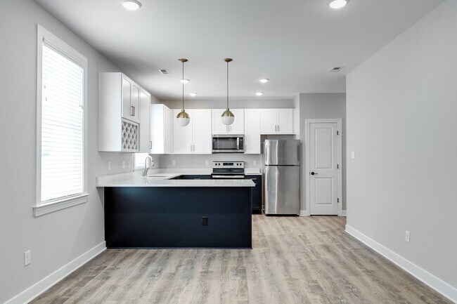 Building Photo - 1127 N 29th St