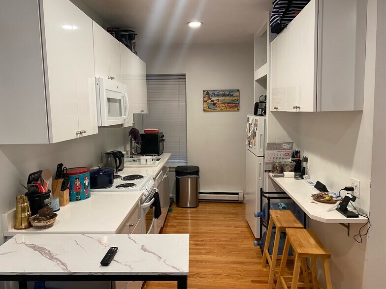 Building Photo - 41 Symphony Rd