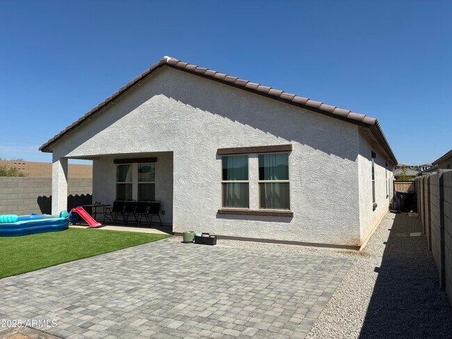 Building Photo - 16671 W Christy Dr