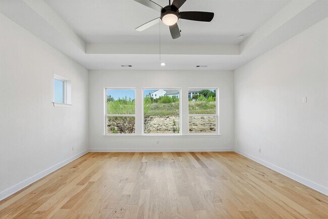Building Photo - 151 Starfire Dr