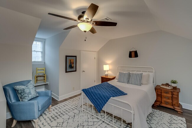 Building Photo - 612 Shelby St