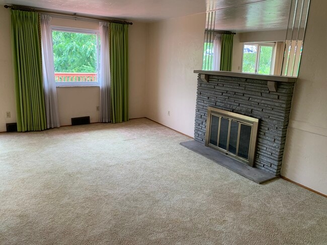 Building Photo - 158 Arla Dr