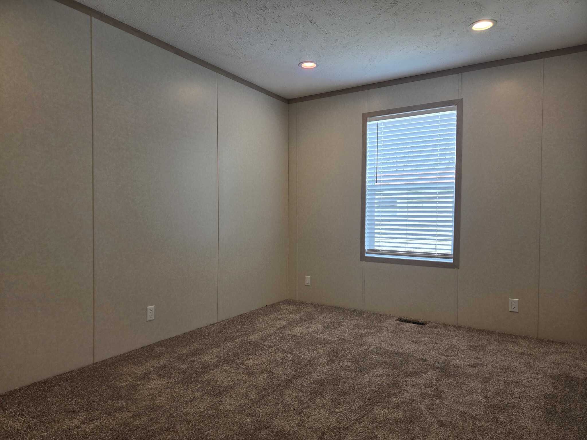 Building Photo - 52792 S Zacharias Ct