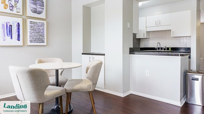 Building Photo - 115 W Monument Ave