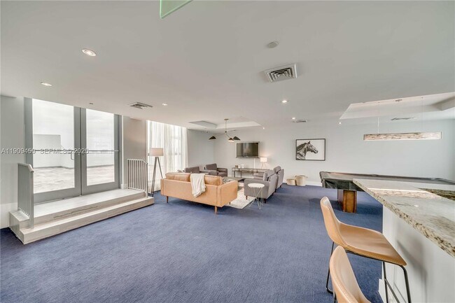 Building Photo - 140 S Dixie Hwy