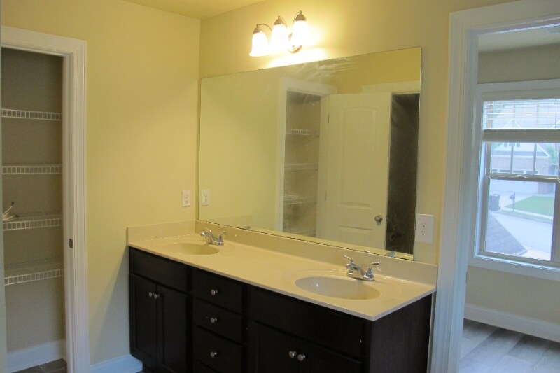 Building Photo - 2145 Harvest Ridge Cir NE