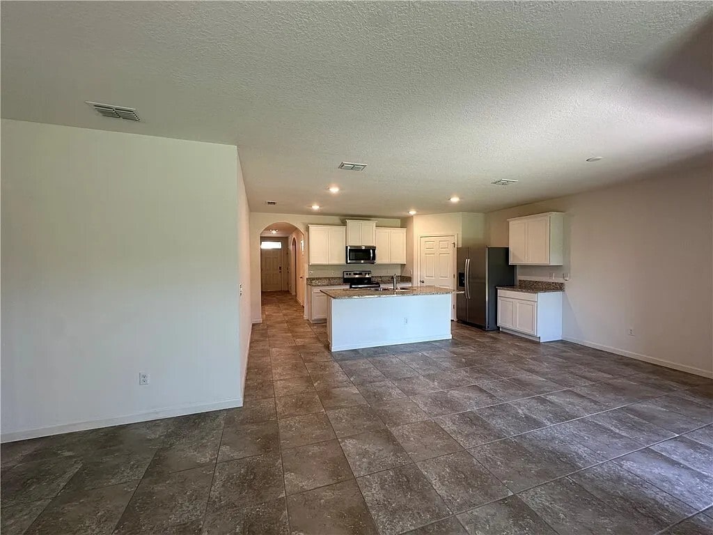 Building Photo - 4131 Keeson Cir